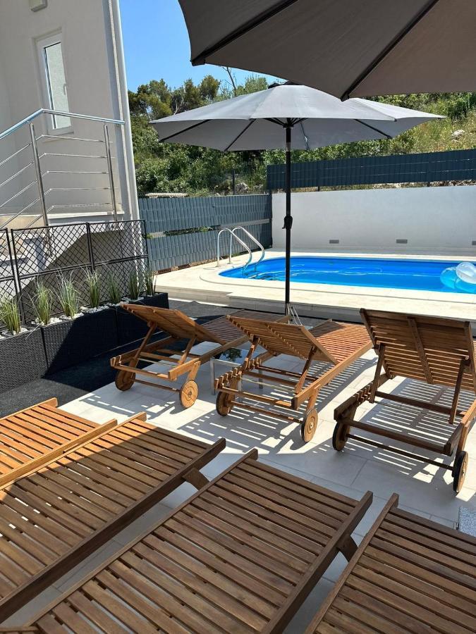 Villa Milena-With A Pool Trogir Zewnętrze zdjęcie